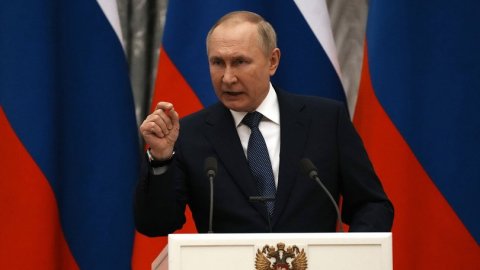 Putin'in 'Ukrayna' konuşması ertelendi: 'Seferberlik ilan edilecek' iddiası