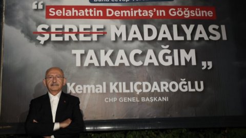 Kılıçdaroğlu’nun tepki gösterdiği provokasyon afişlerine AKP sahip çıktı